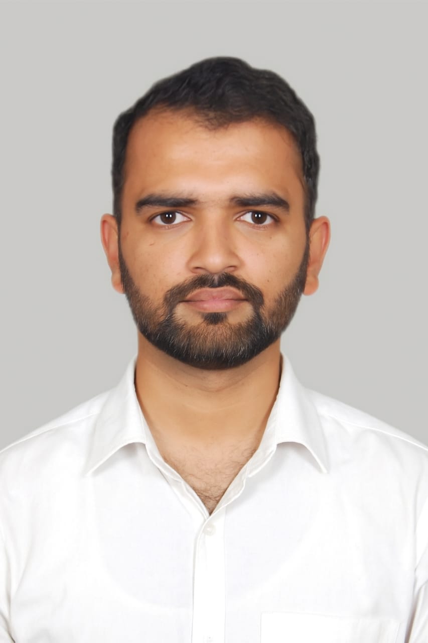 वरिष्ठ अनुसन्धान अधिकृत